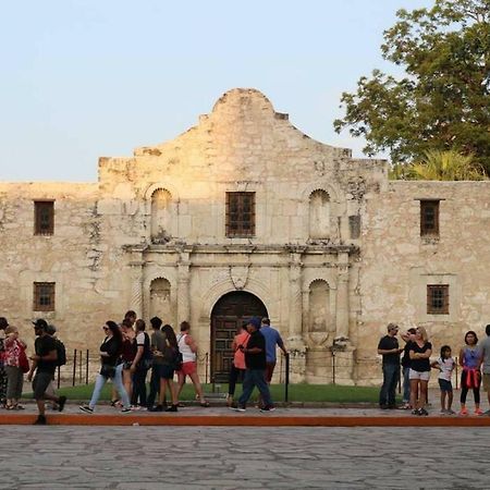 Hays St Cozy Remodeled 2Br/2Ba House Sleeps 8 Apartment San Antonio Luaran gambar