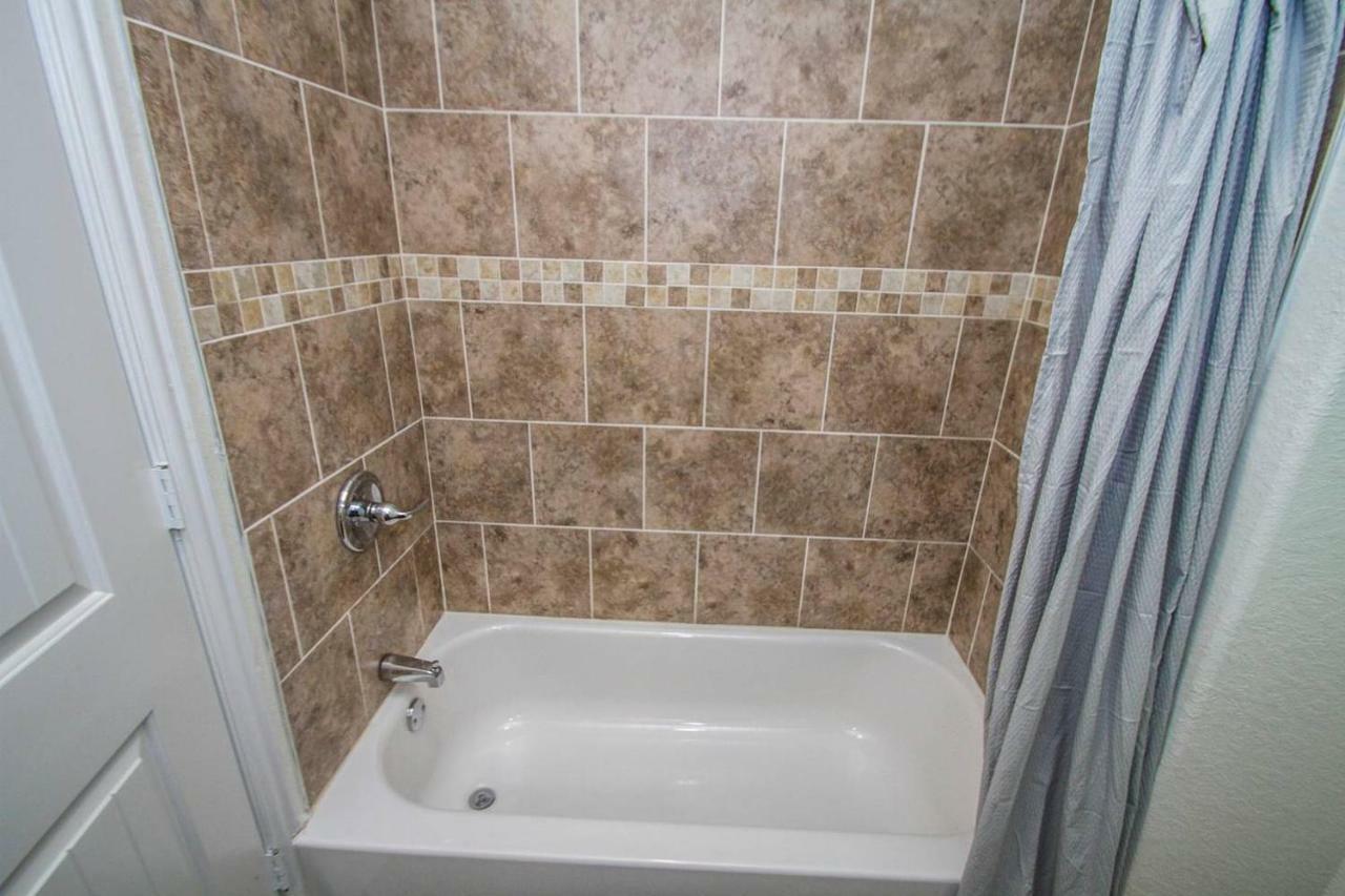 Hays St Cozy Remodeled 2Br/2Ba House Sleeps 8 Apartment San Antonio Luaran gambar